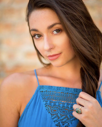 Bailey Swartzendruber Team Member