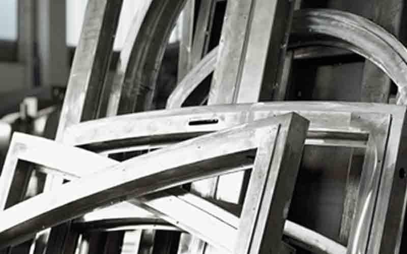 Dettaglio profili metallici