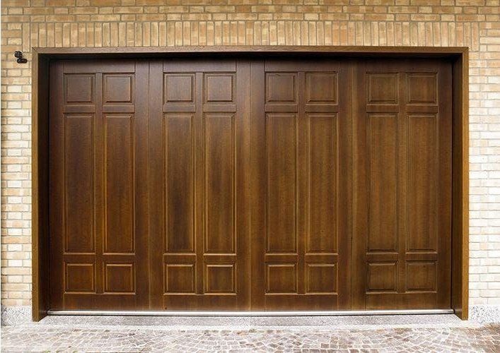 Basculante in legno per garage su misura