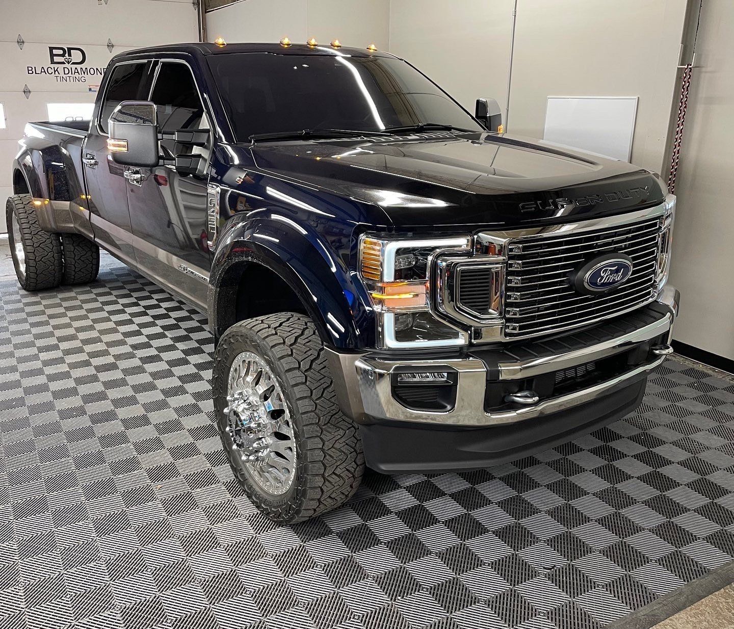 ABOUT BLACK DIAMON TINTING