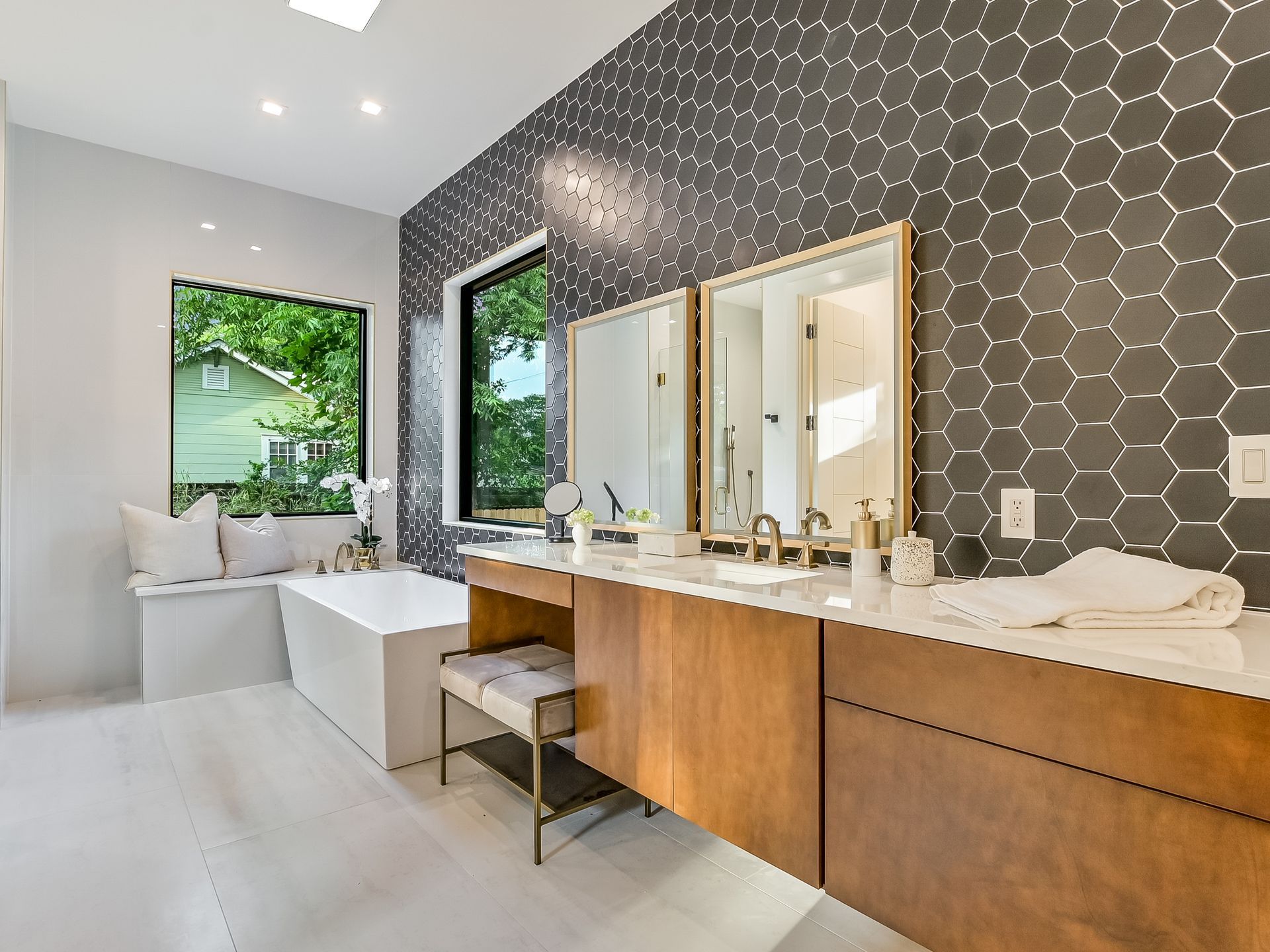 bathroom remodeled by midtown remodeling