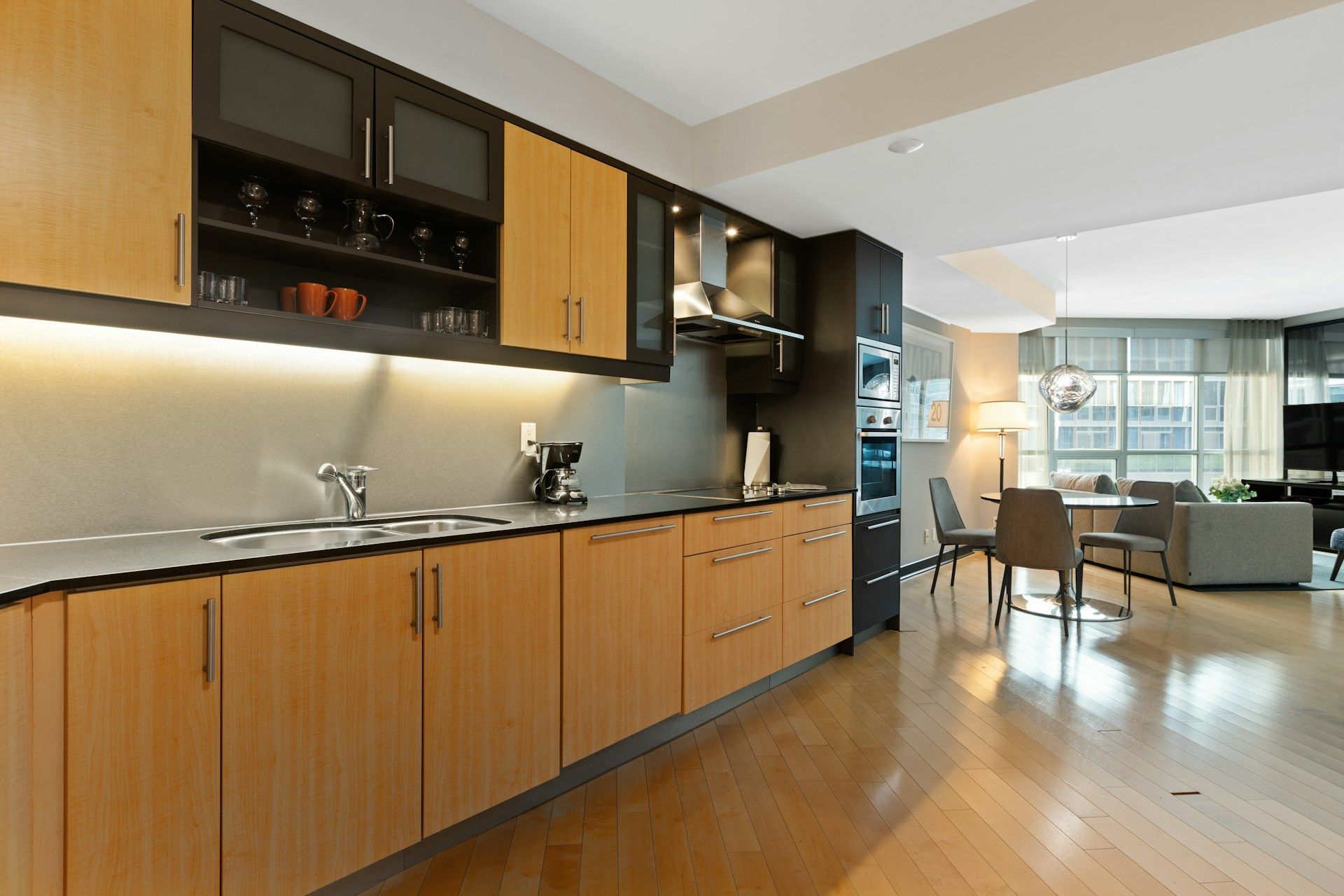 kitchen with smoke alarm