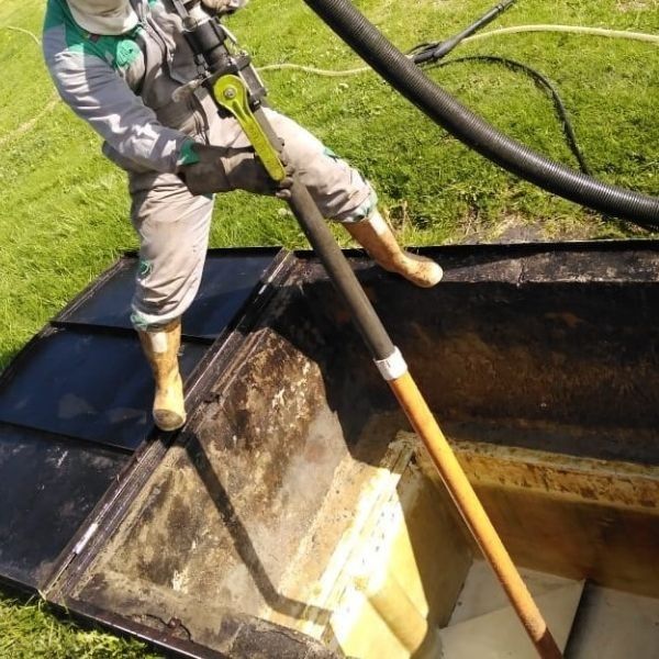 SIINAM SAC - Succión y Limpieza de Pozos Sépticos