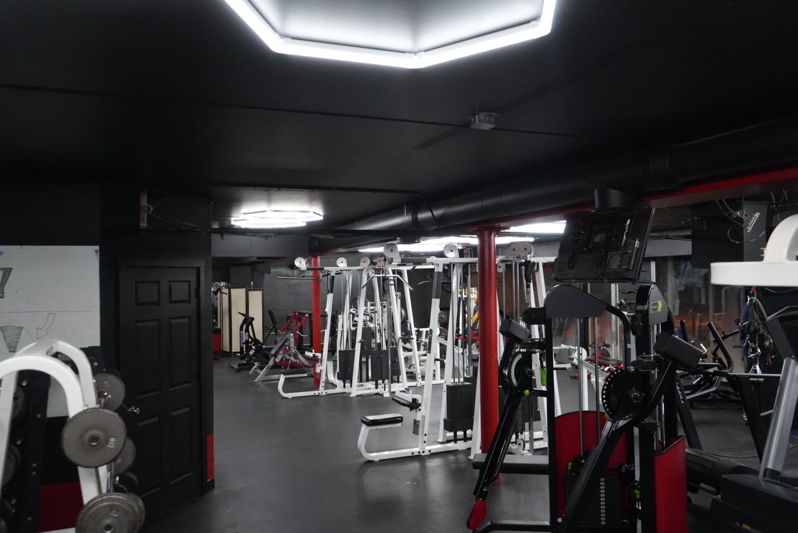 There are a lot of exercise equipment in this gym.