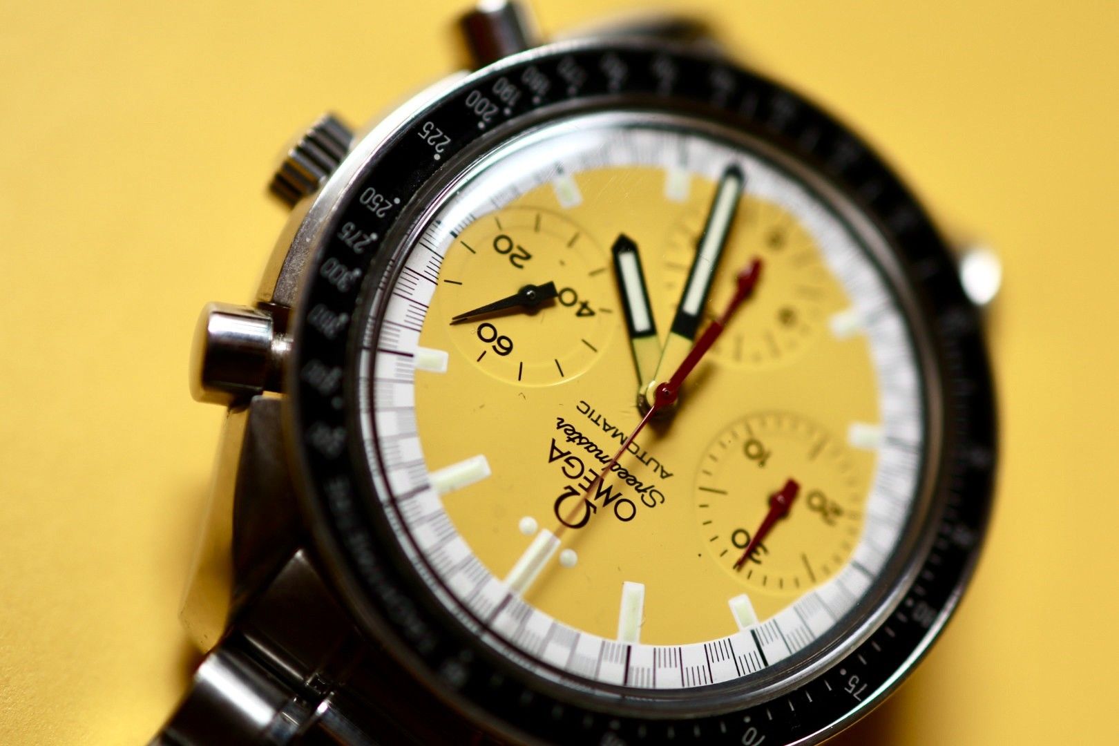 Omega Speedmaster Reduced