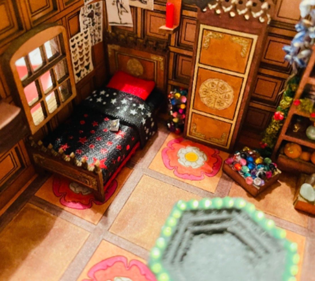 MERLINS TALL CABINET 1/48 scale KIT