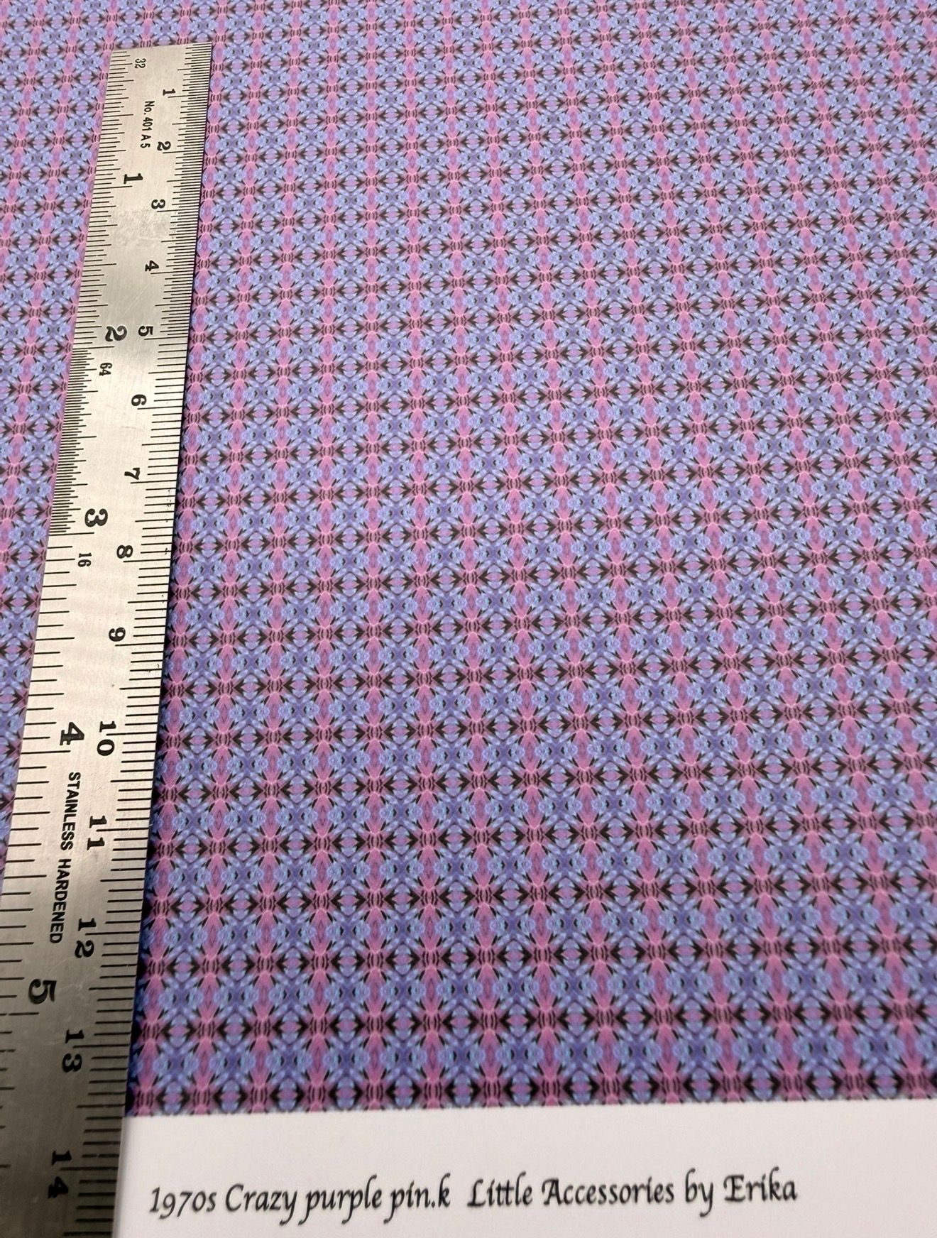 WALLPAPER 1970S CRAZY PURPLE PINK 1/48 SCALE