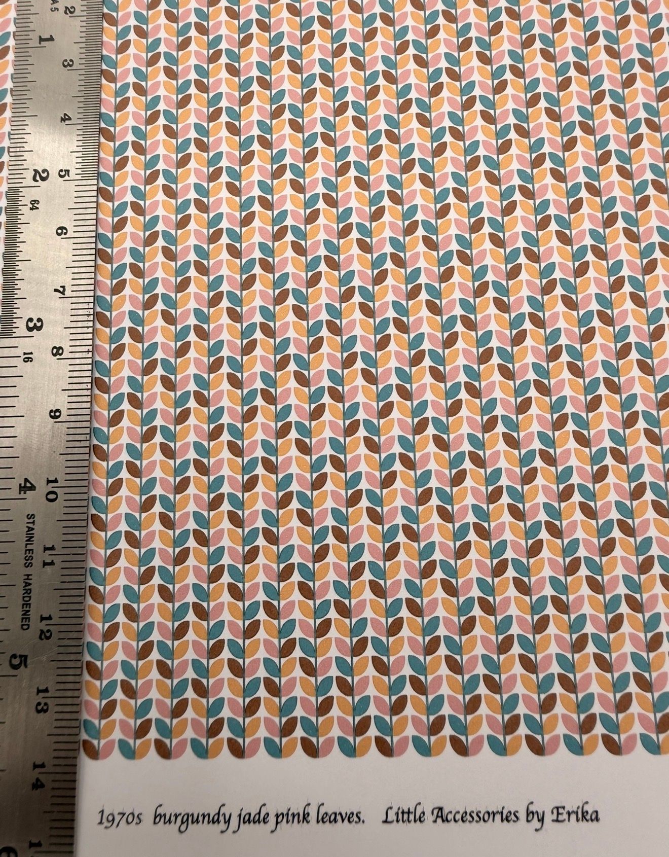 WALLPAPER 1970S BURGUNDY JADE PINK LEAVES 1/48 SCALE