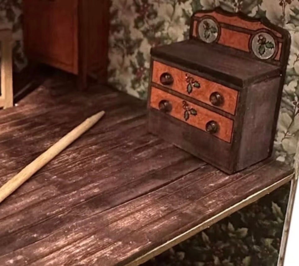 HOLLY COTTAGE  1/48 scale KIT.