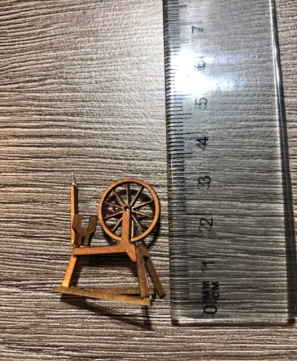 SPINNING WHEEL 1/48 scale KIT.