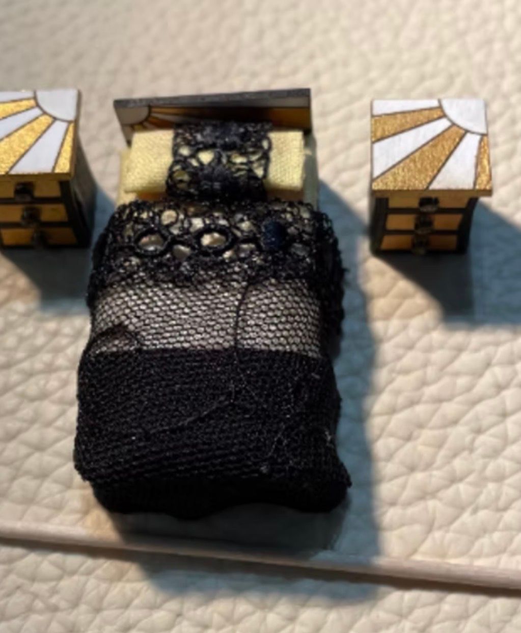 ART DECO SINGLE BED 1/48 SCALE KIT