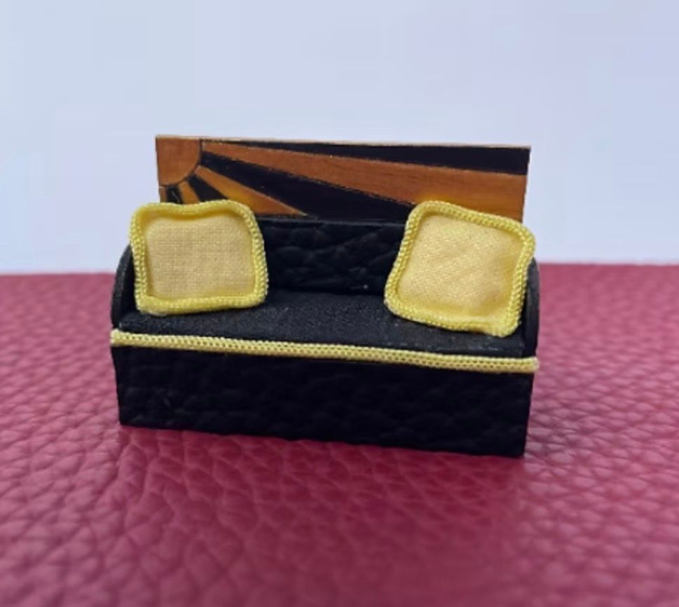 ART DECO SOFA 1/48 scale KIT