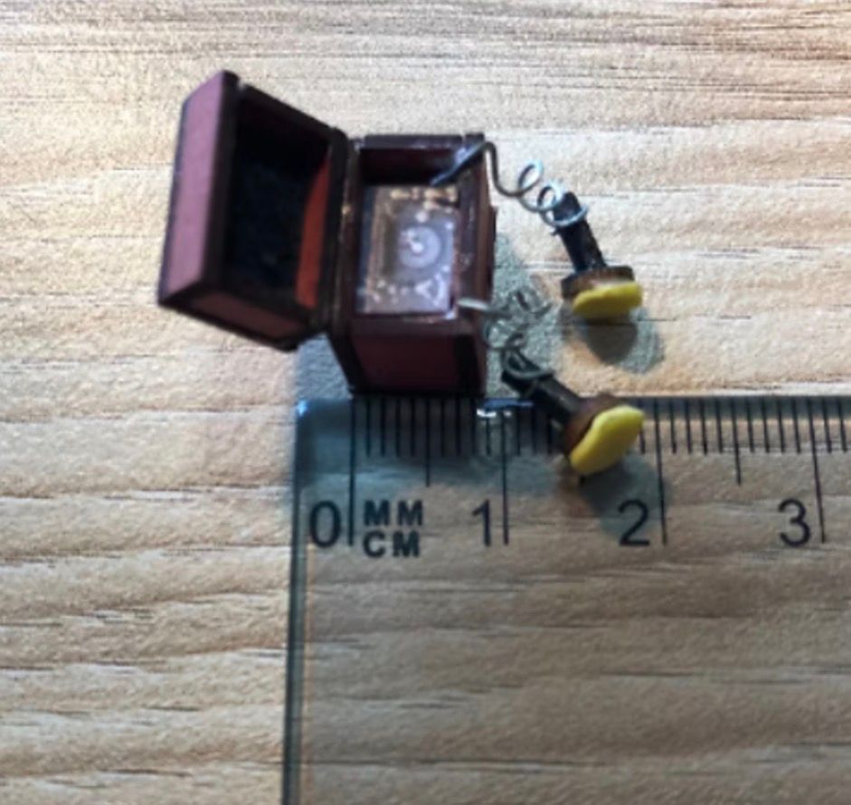 MEDICAL  ECT MACHINE 1/48 scale KIT