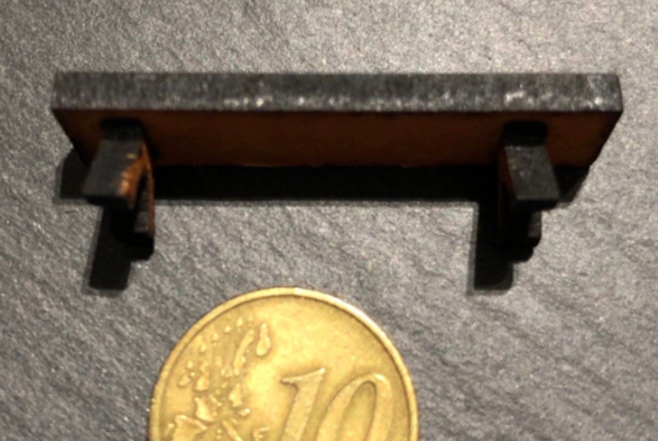 TUDOR BENCHES (2 in pack)  1.48 scale KIT