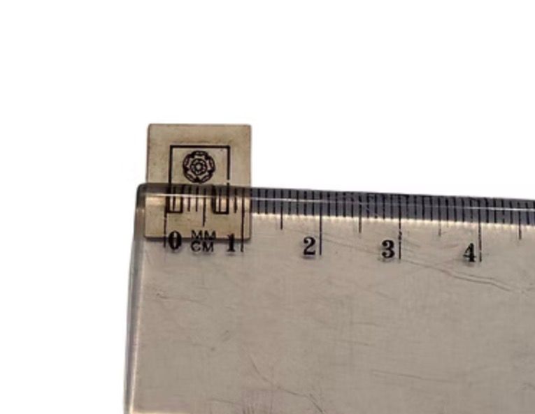 TUDOR BOOT SCRAPER 1/48 scale KIT