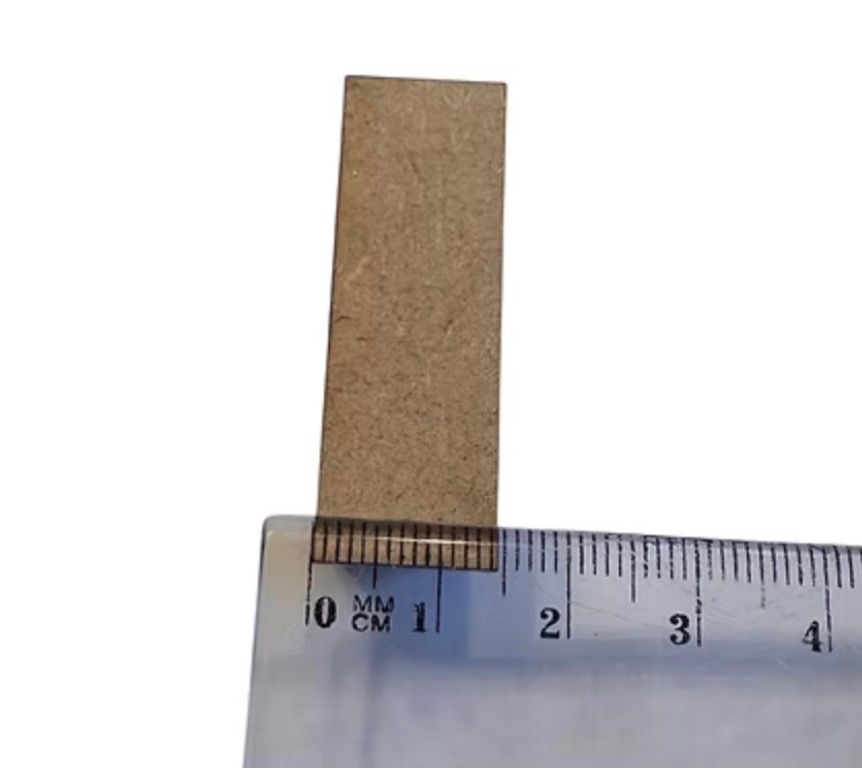 TUDOR ROSE BLANKET CHEST 1/48 scale KIT