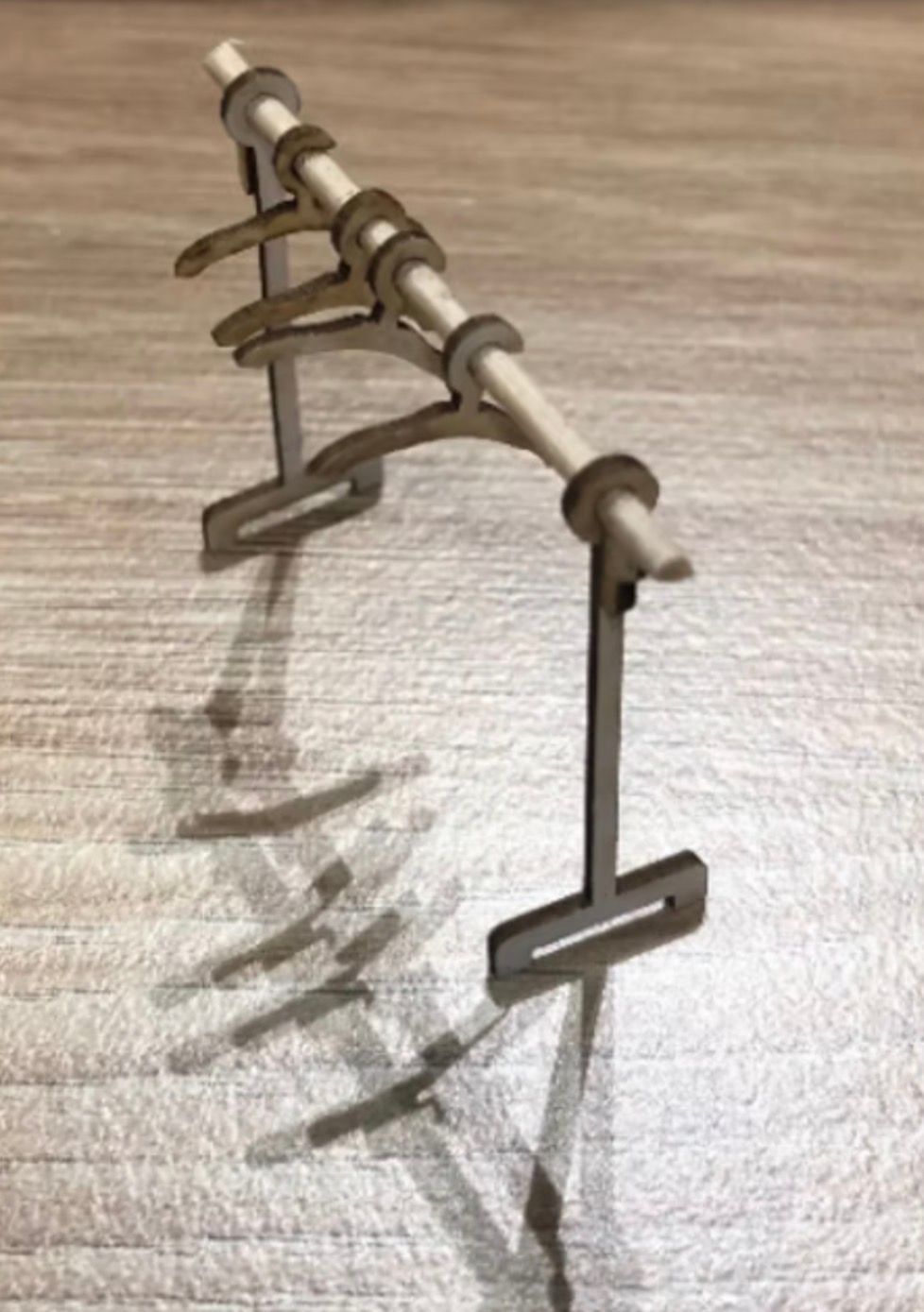 CLOTHES RACK & HANGERS 1/48 scale KIT