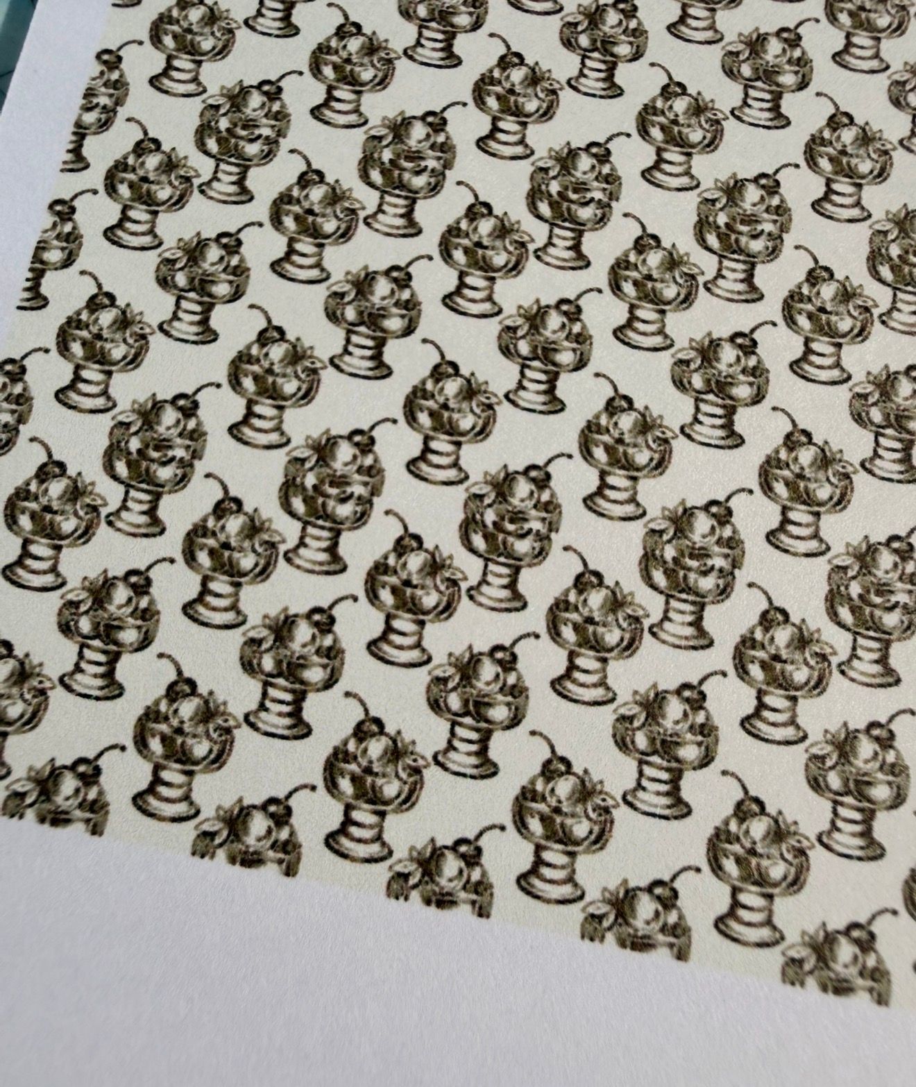 WALLPAPER ICE CREAM 3 - 1/48 scale