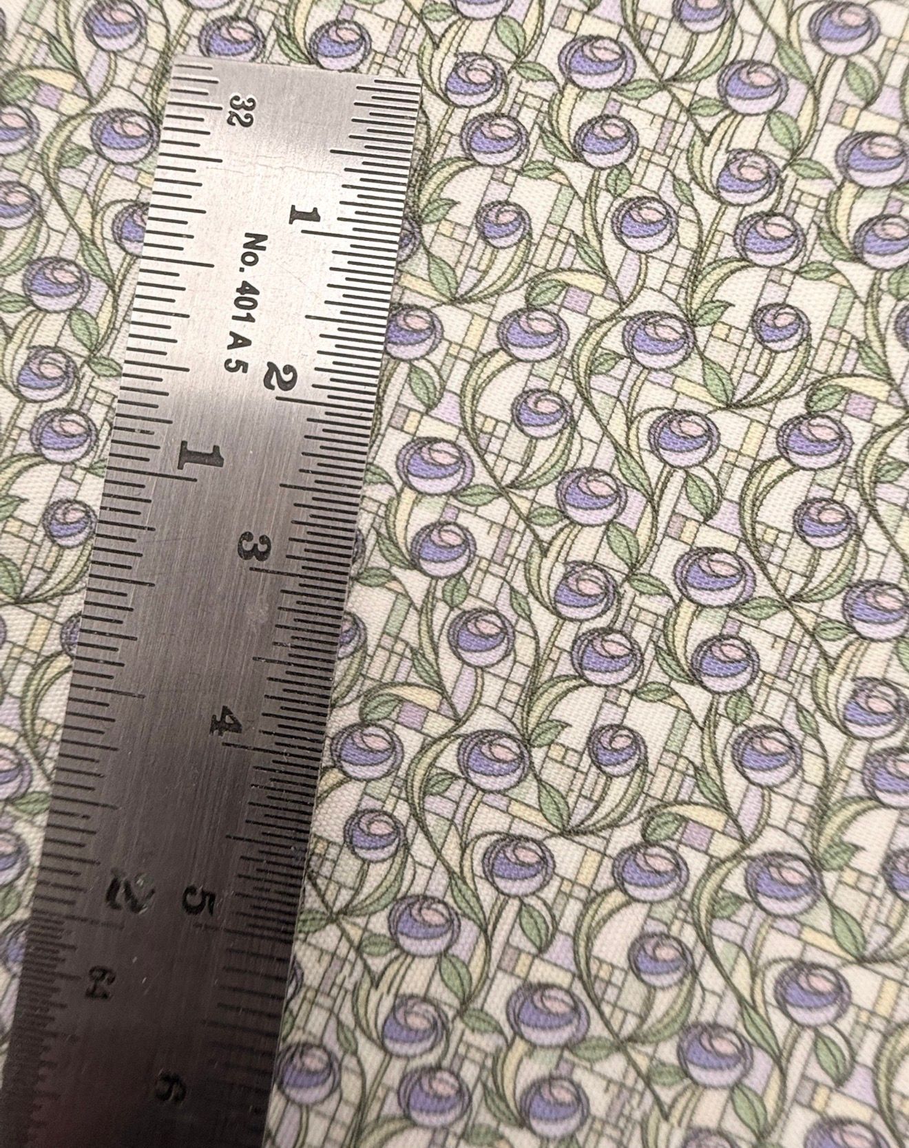 Wallpaper / fabric Mackintosh sage & lilac