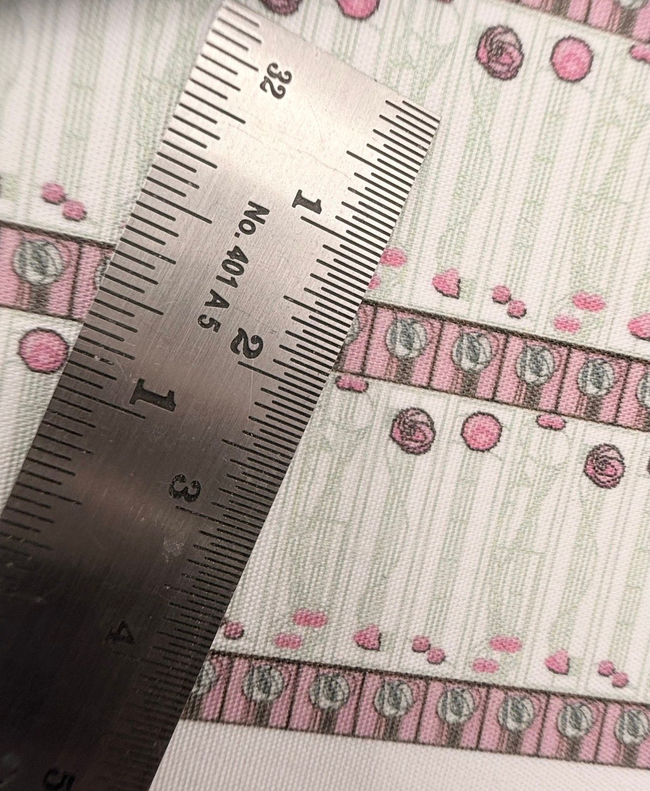 Wallpaper / fabric Mackintosh green 7 pink 2 1/48 scale.