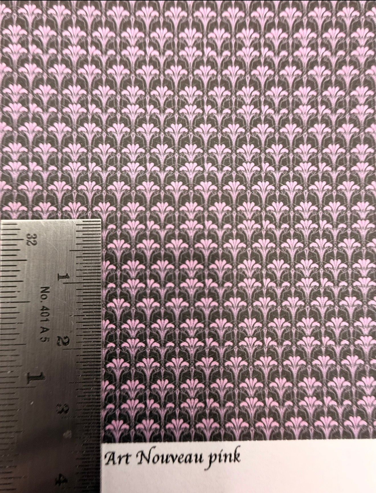 Wallpaper / fabric Art Nouveau pink 1/48 scale
