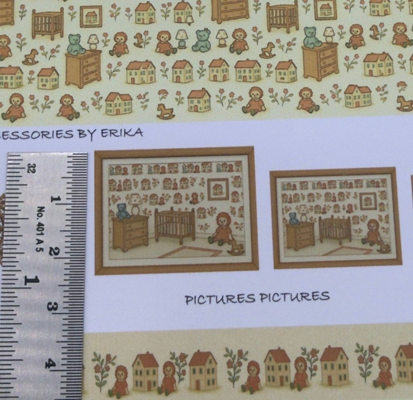 Wallpaper/fabric. Set Dollshouse 1 cream 1/48 scale