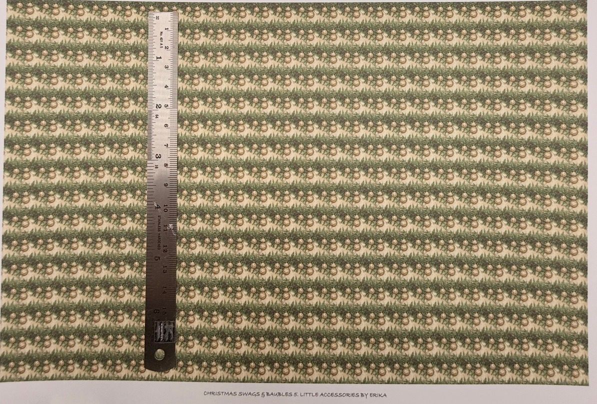 Wallpaper/fabric. Christmas swags & baubles 5. 1/48 scale