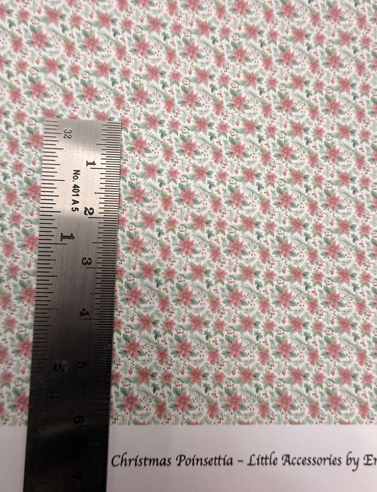 Wallpaper/fabric. Christmas poinsettia. 1/48 scale