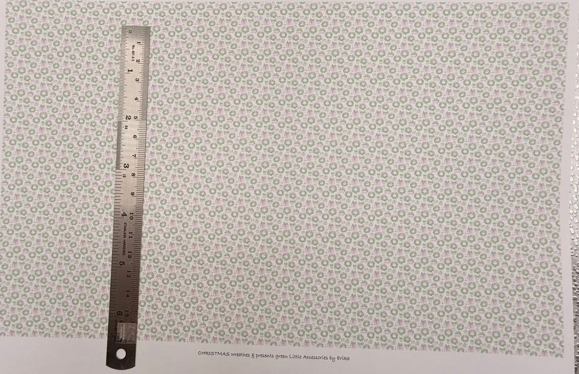 Wallpaper & fabricChristmas wreaths & presents. 1/48 scale