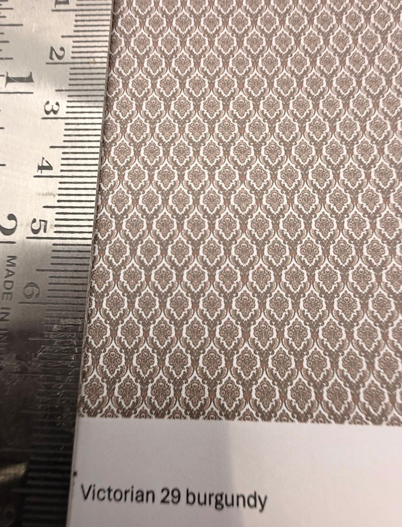 Wallpaper/fabric. Victorian 29 burgundy. 1/48 scale
