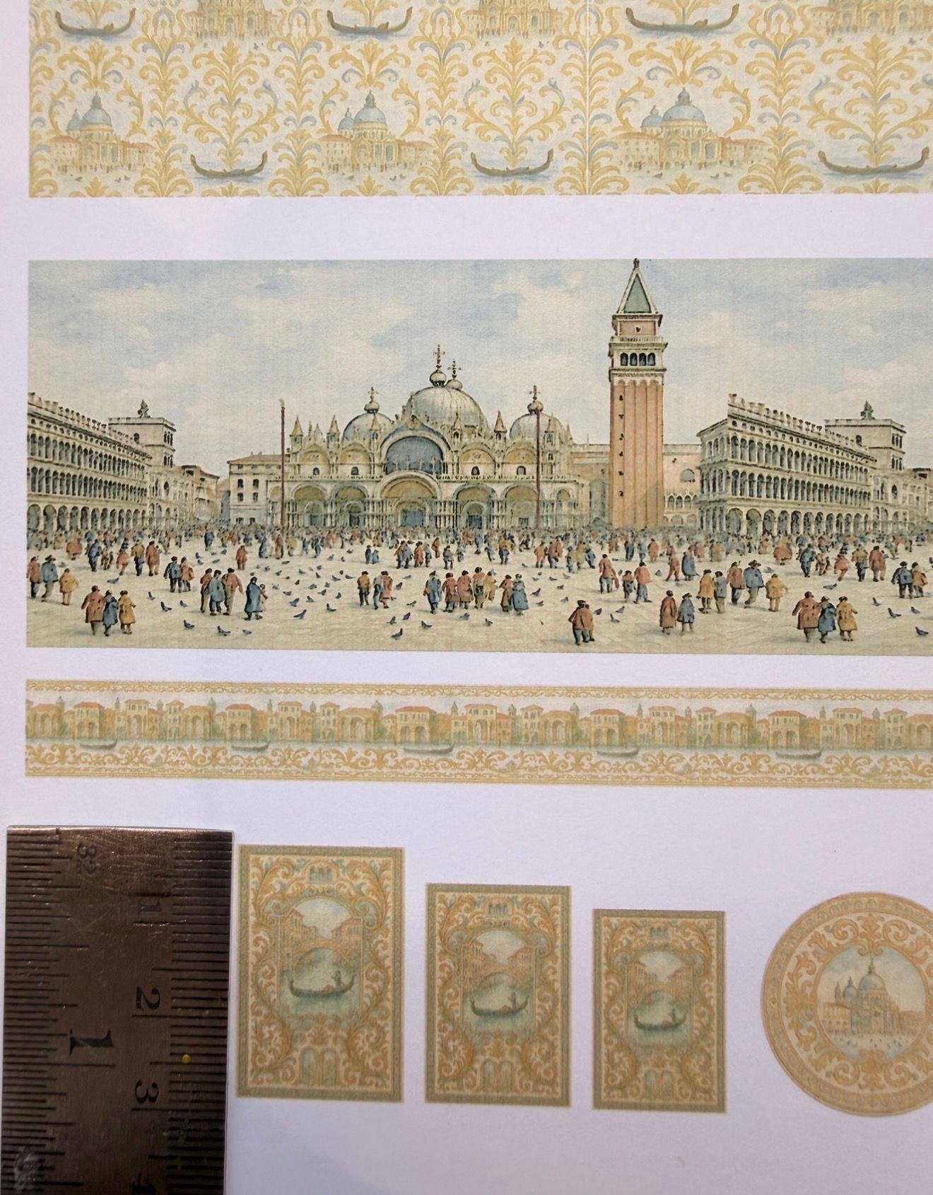 Wallpaper/fabric. SET Venetian golden panel & border. 1/48 scale