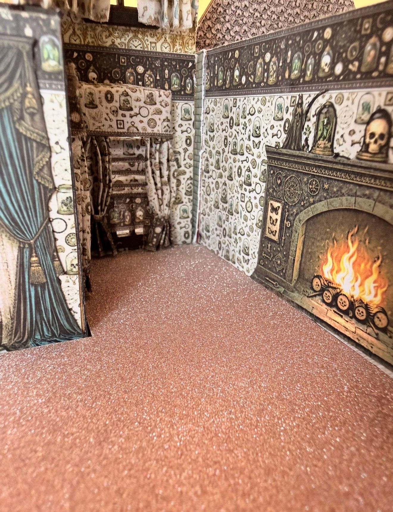 SET Wallpaper/fabric/carpet- Cabinet of curiosities 1/48 scale