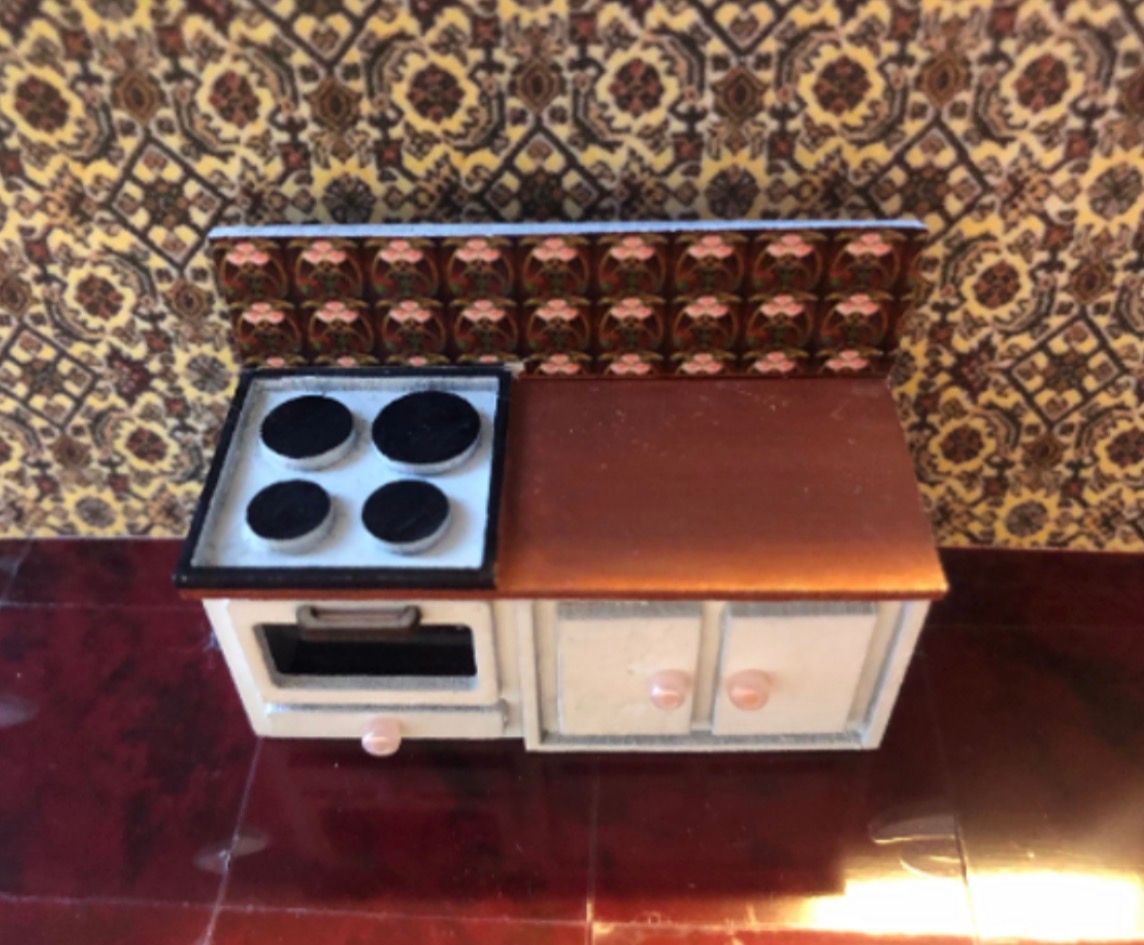 KITCHEN UNIT WITH BUILT IN COOKER/HOB. 1/48 scale KIT