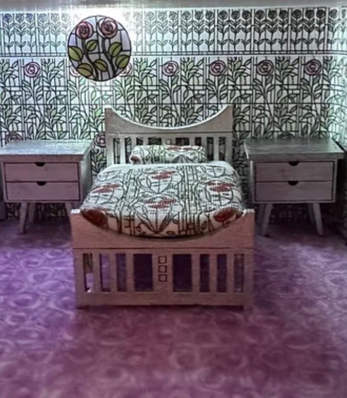 MACKINTOSH BED. 1/48 scale KIT