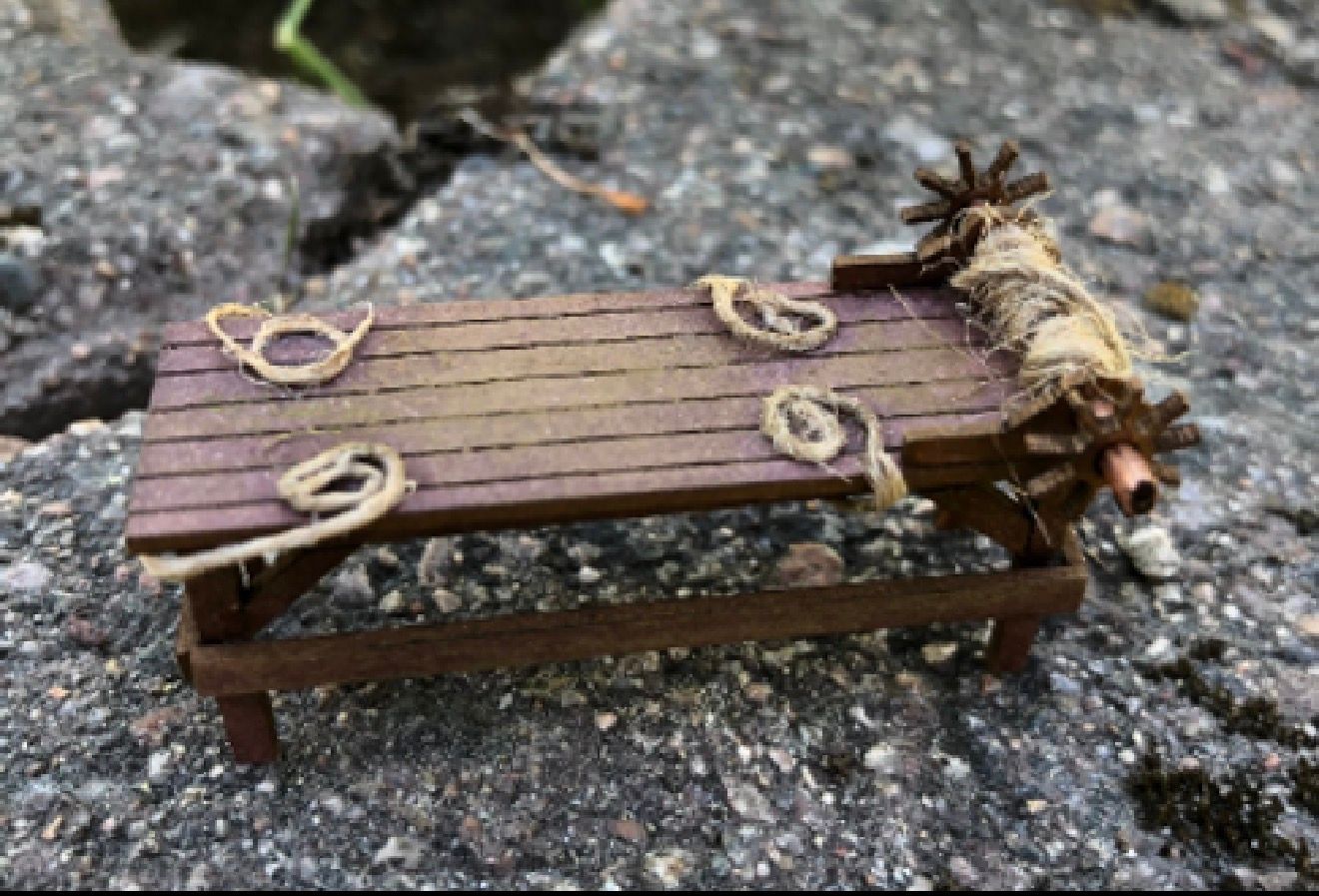 STRETCHING RACK 1/48 scale KIT