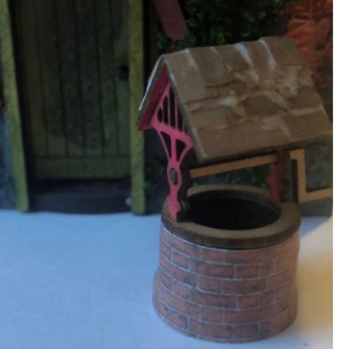 GARDEN & PLAYGROUND WISHING WELL. 1/48 scale KIT