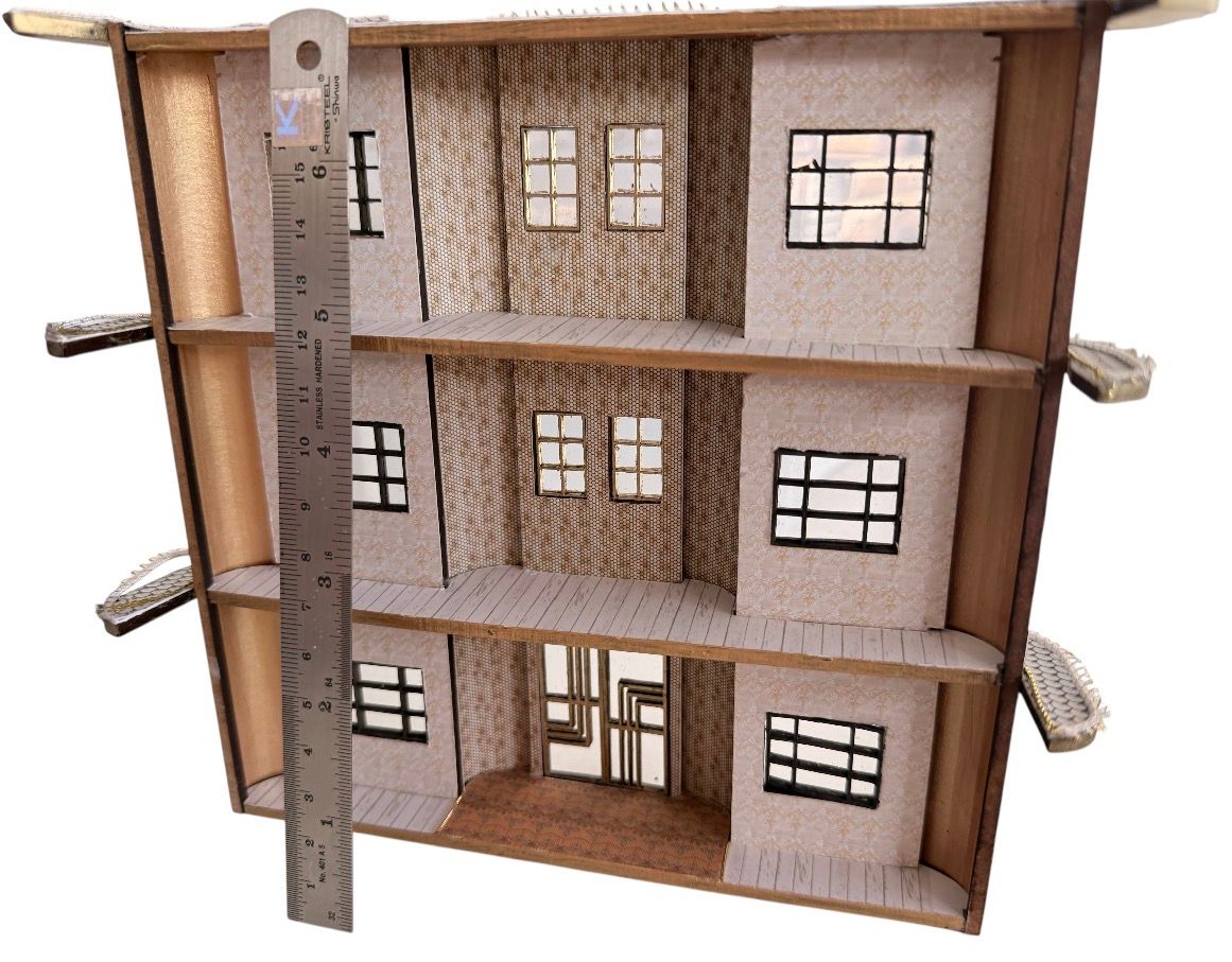 ART DECO MIAMI HOTEL 1/48 scale KIT