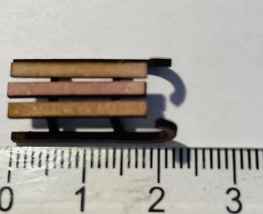 FINNISH CHILDS SLEDGE  small 1/48 scale KIT