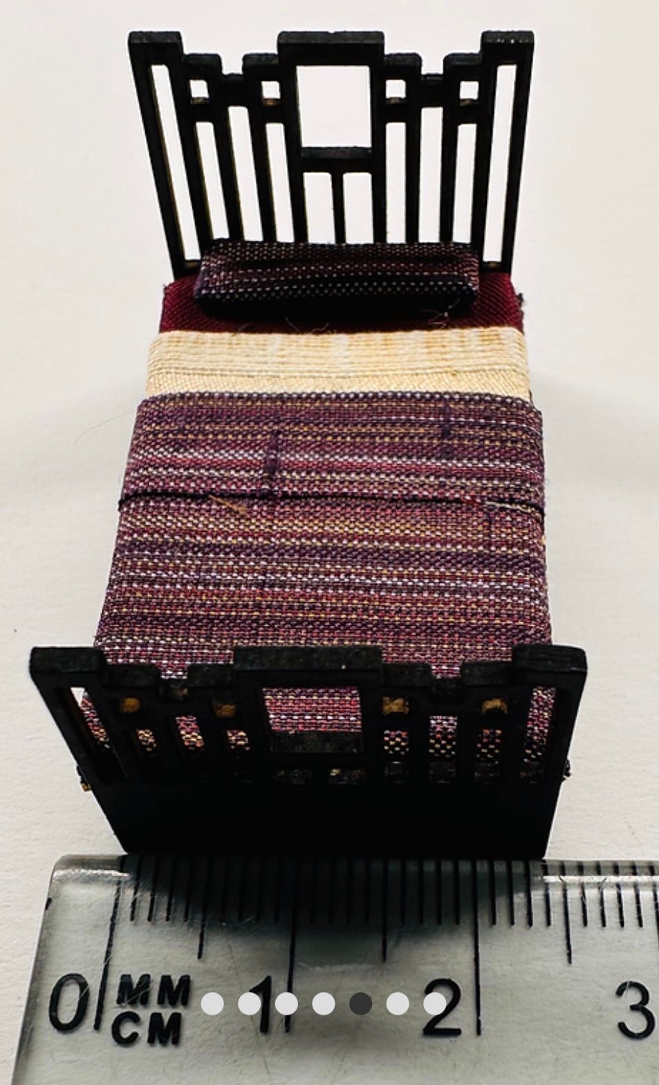 ART DECO GRID BED 1/48 SCALE KIT