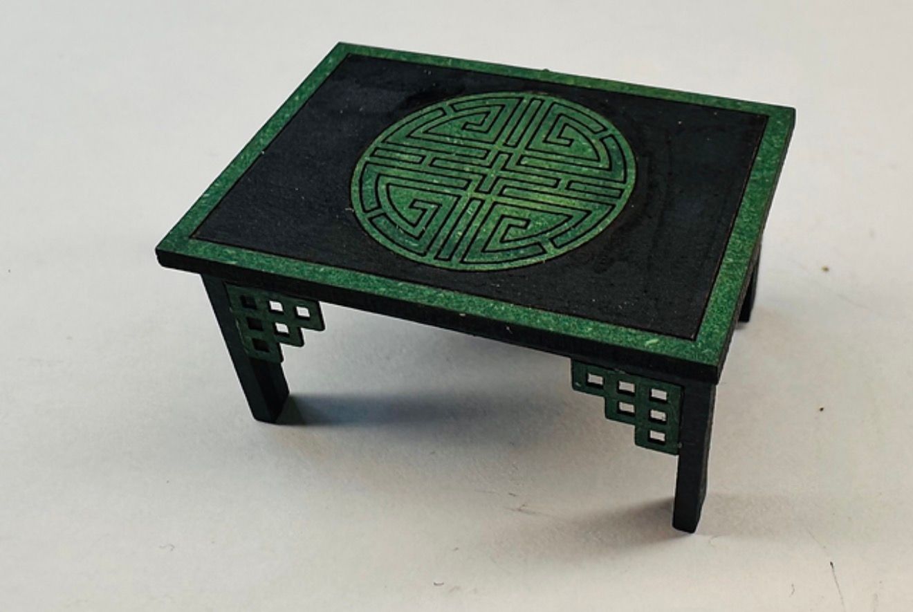 CHINESE TABLE & 4 CHAIRS 1/48 scale KIT