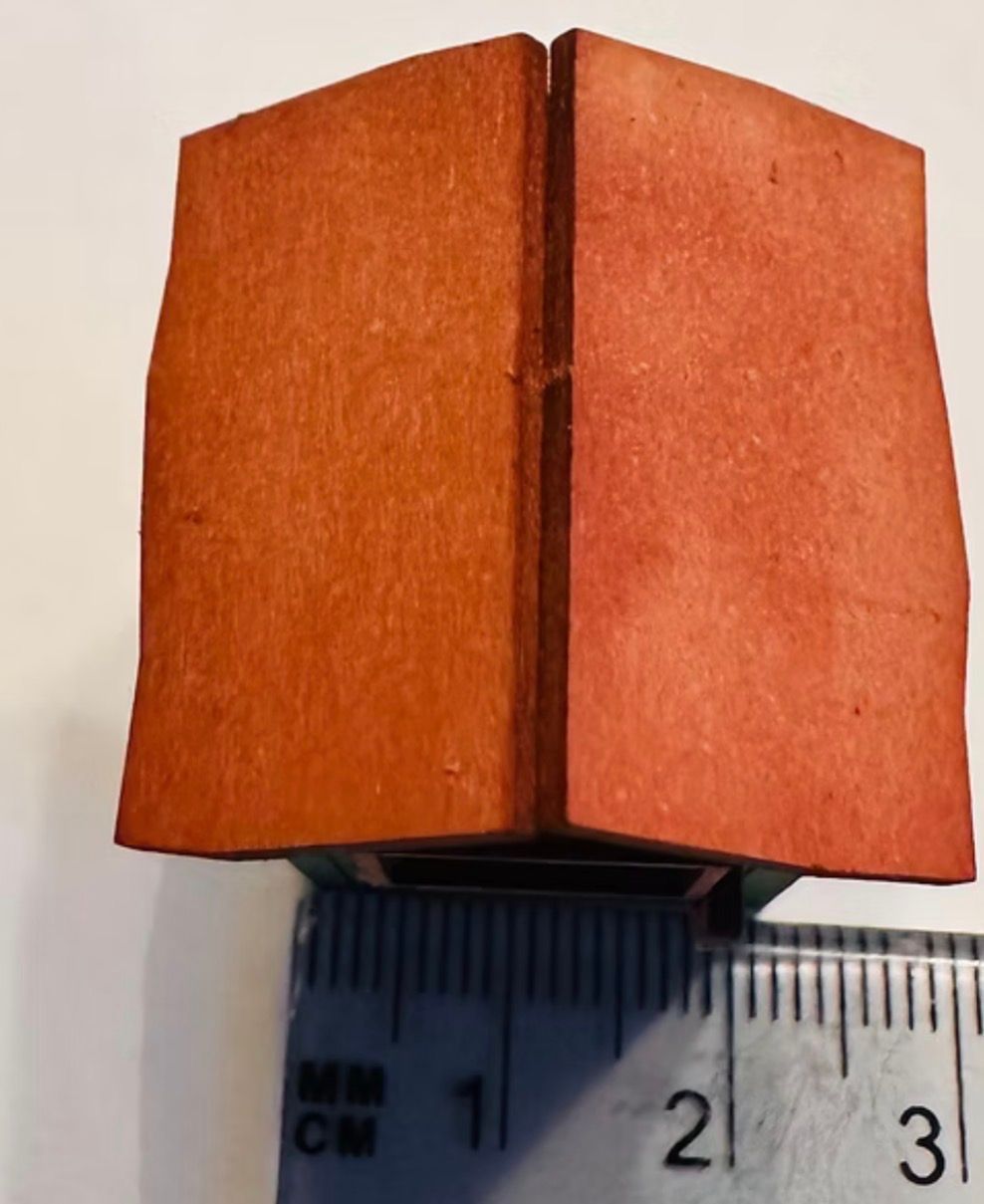 HOLLY TOILET  1/48 scale KIT