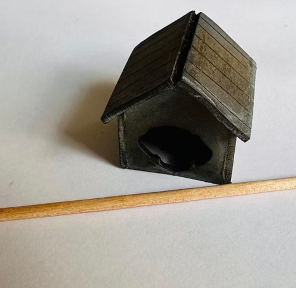 DOG KENNEL 1/48 scale KIT