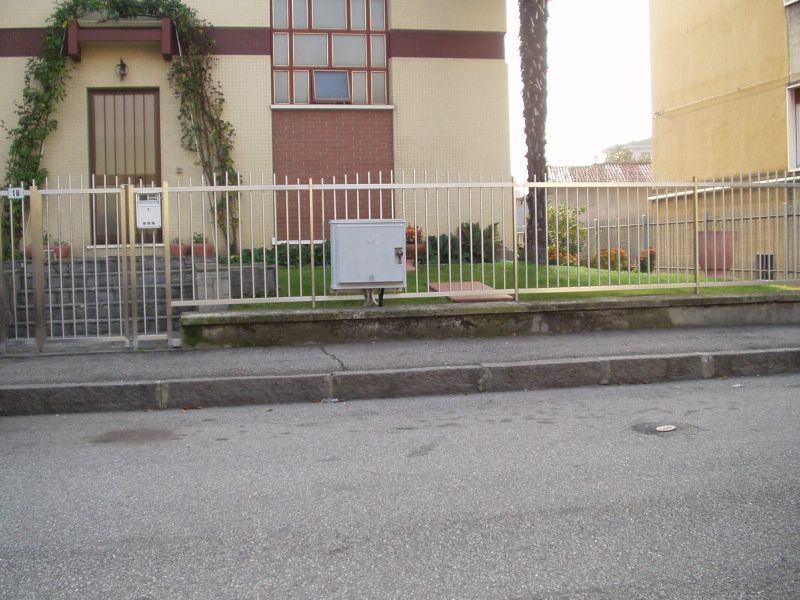 condominio con recinzione