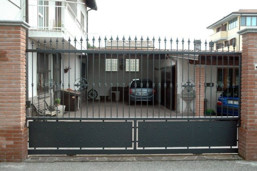 cancellata in ferro