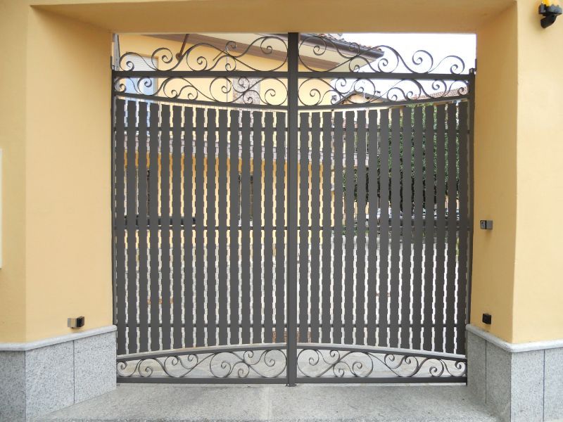 cancello in acciaio inox