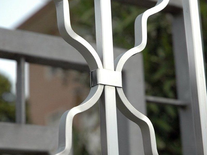dettaglio ringhiera in ferro battuto