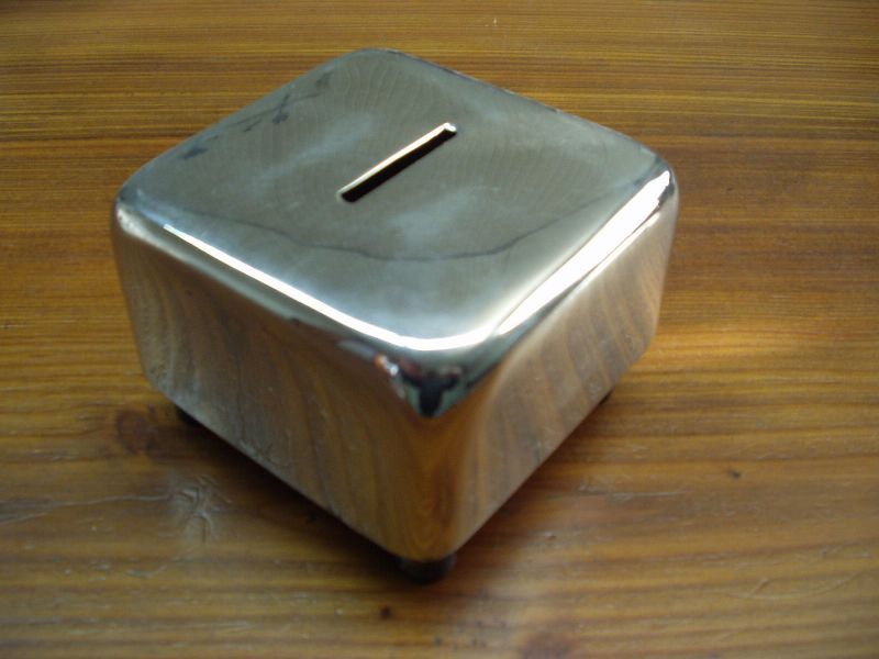 salvadanaio in ferro