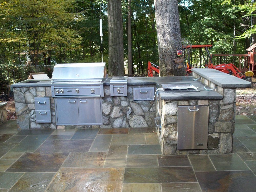 outdoor kitchen build - custom stonework in Middletown, NJ