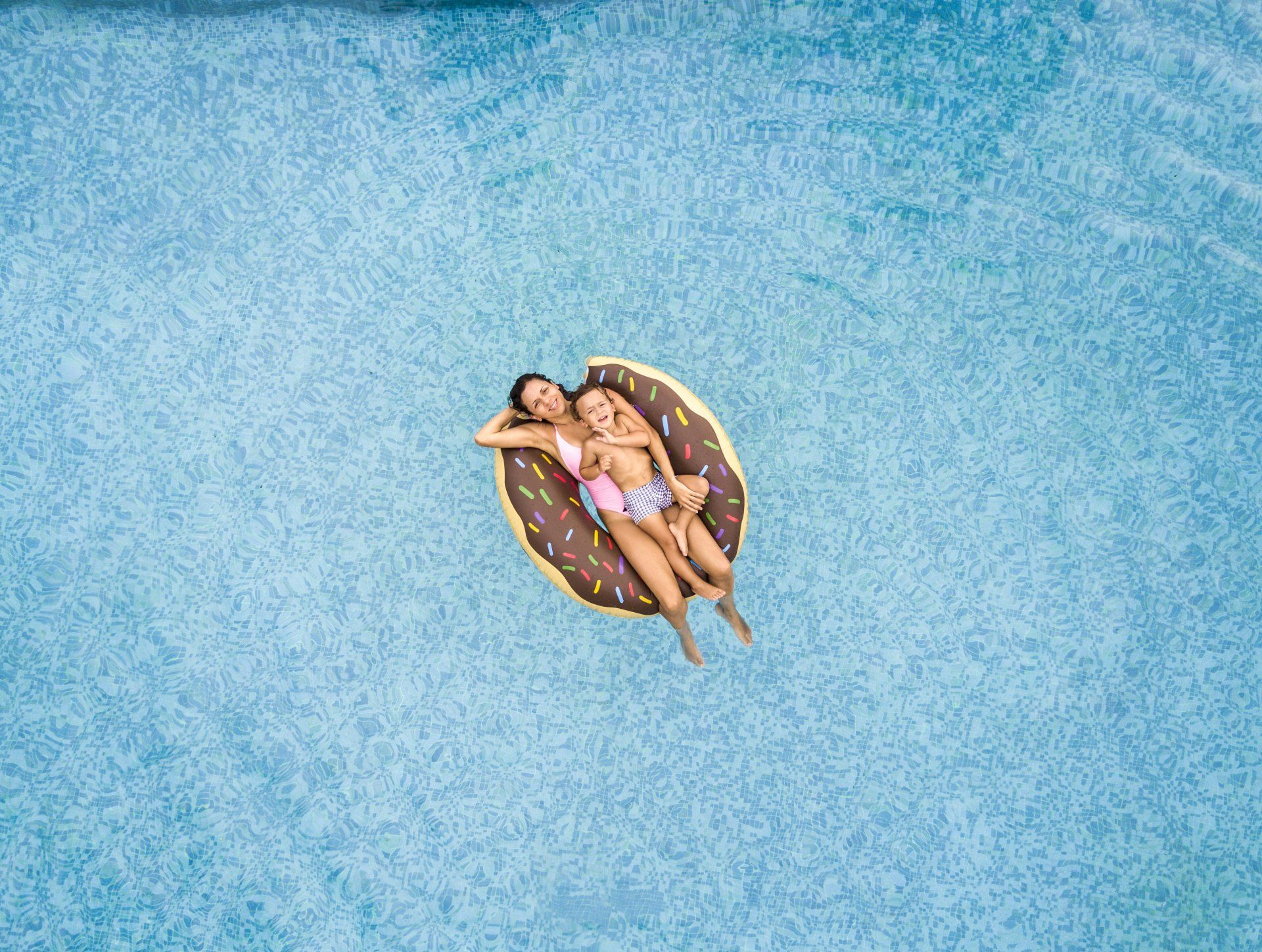 Couple In A Pool Photo - Click To Go To Amenities