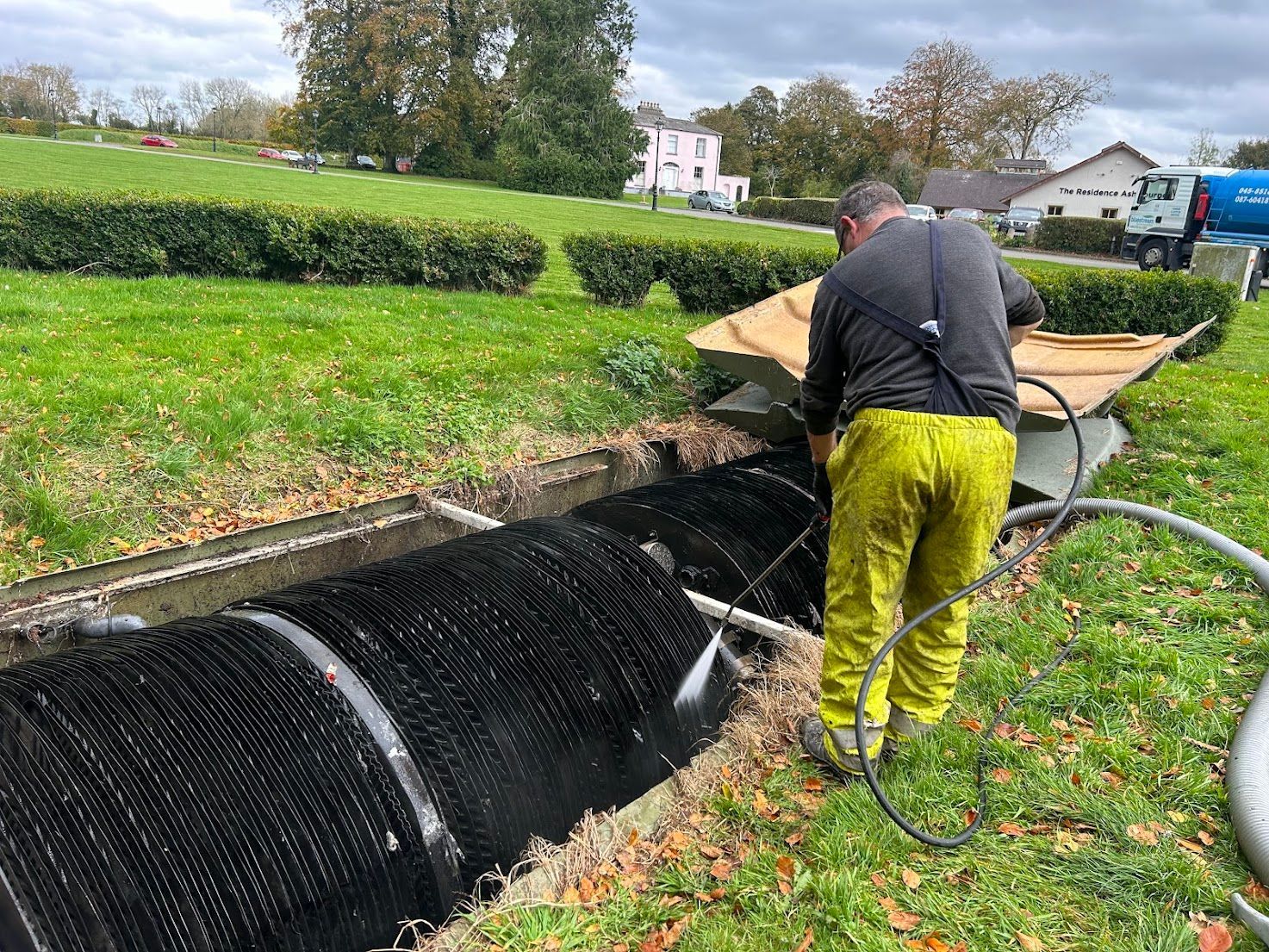 Sewage Treatment Plant & Septic tank Maintenance & Repairs 